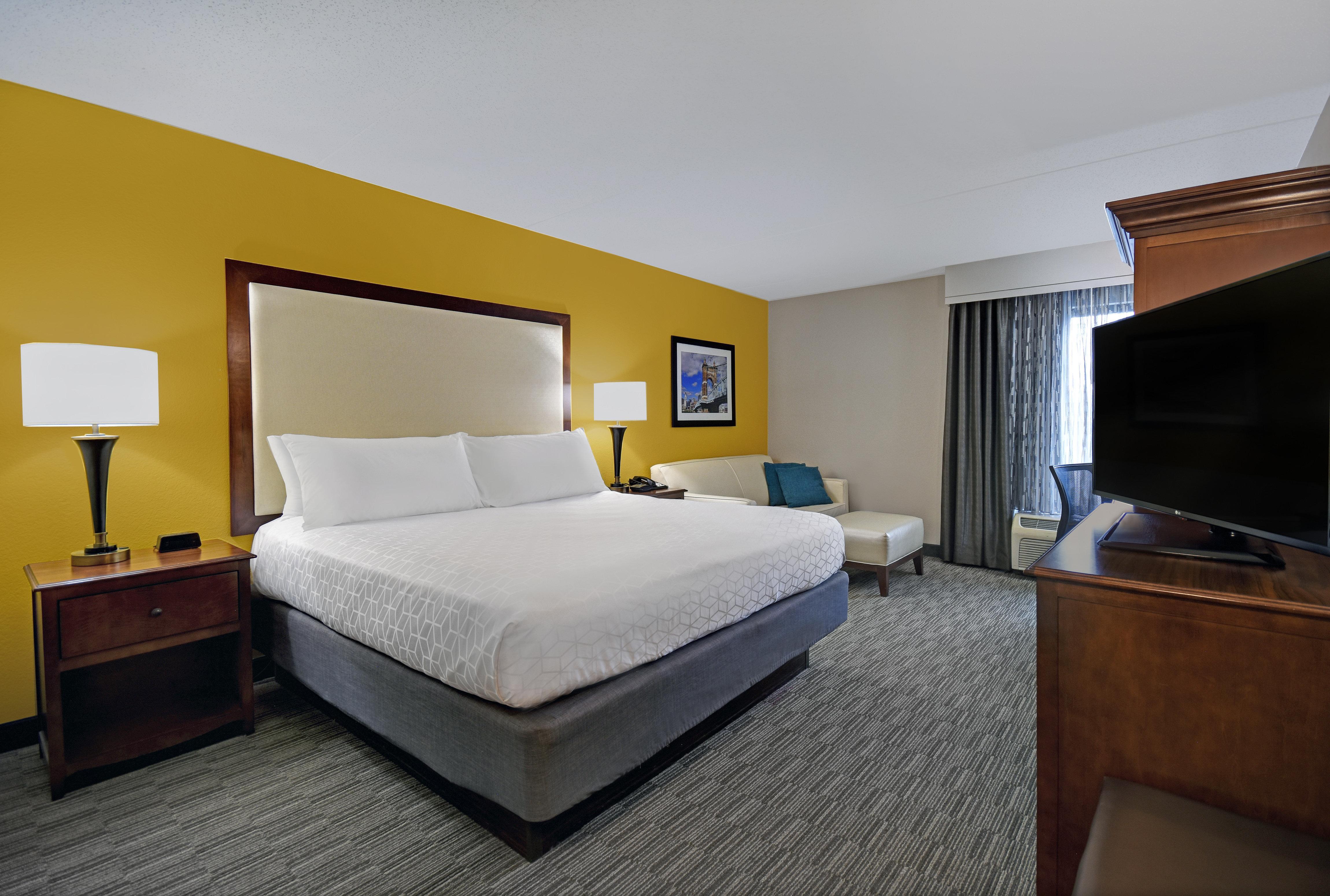 Holiday Inn Express & Suites Cincinnati Riverfront By Ihg Covington Buitenkant foto