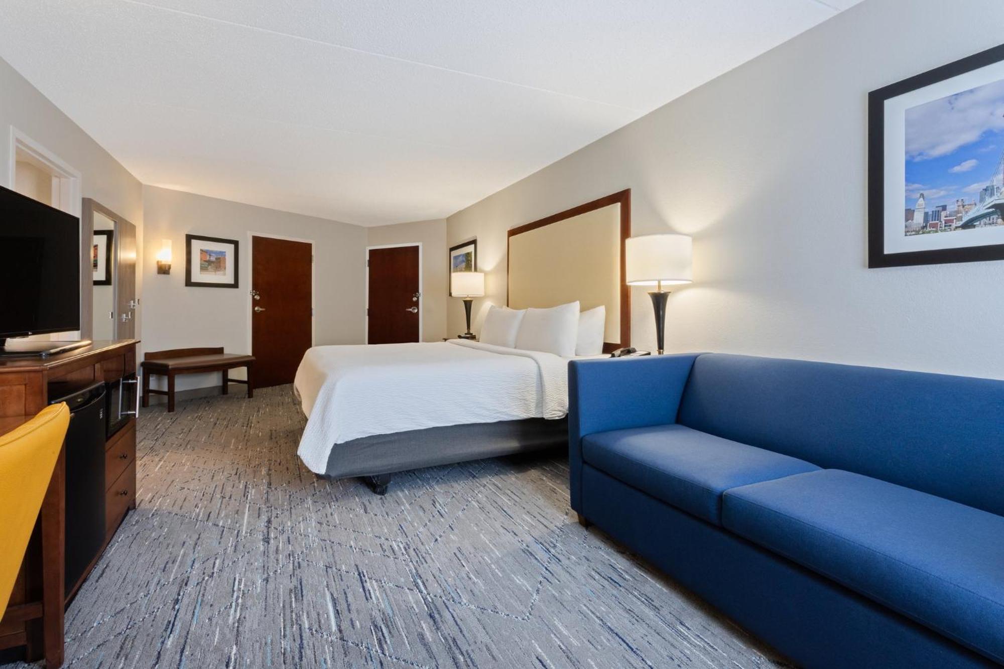 Holiday Inn Express & Suites Cincinnati Riverfront By Ihg Covington Buitenkant foto
