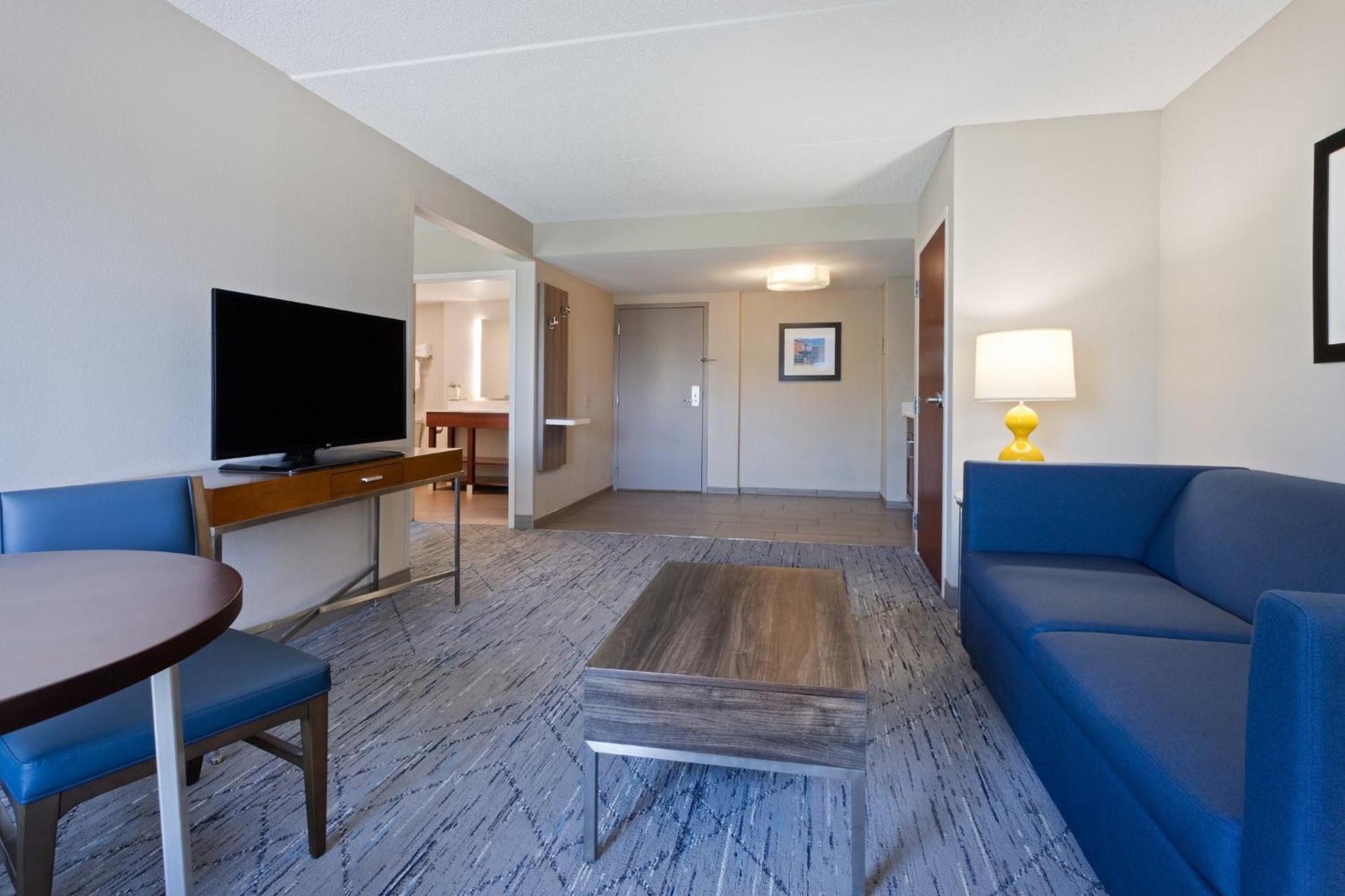 Holiday Inn Express & Suites Cincinnati Riverfront By Ihg Covington Buitenkant foto