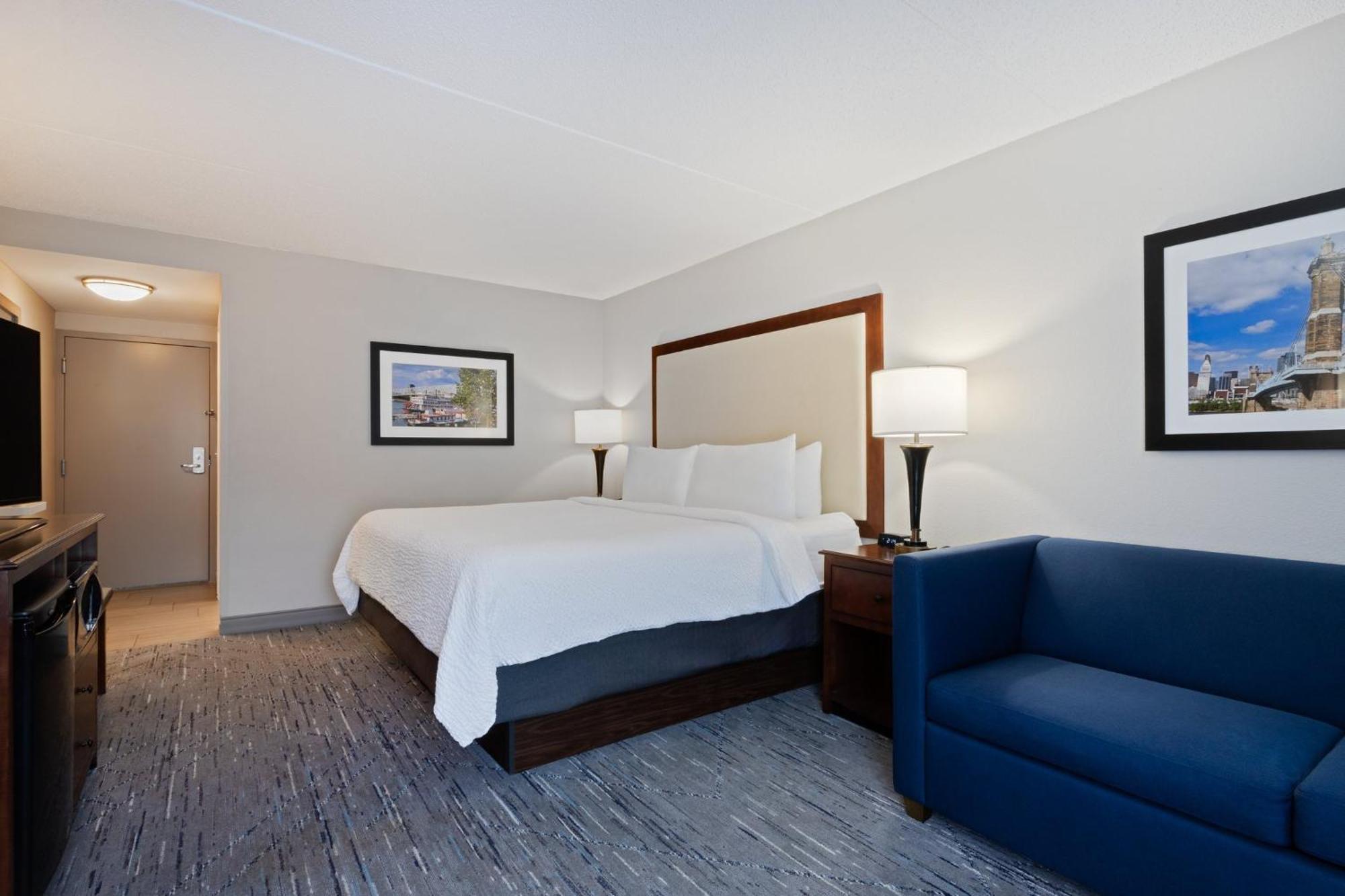 Holiday Inn Express & Suites Cincinnati Riverfront By Ihg Covington Buitenkant foto
