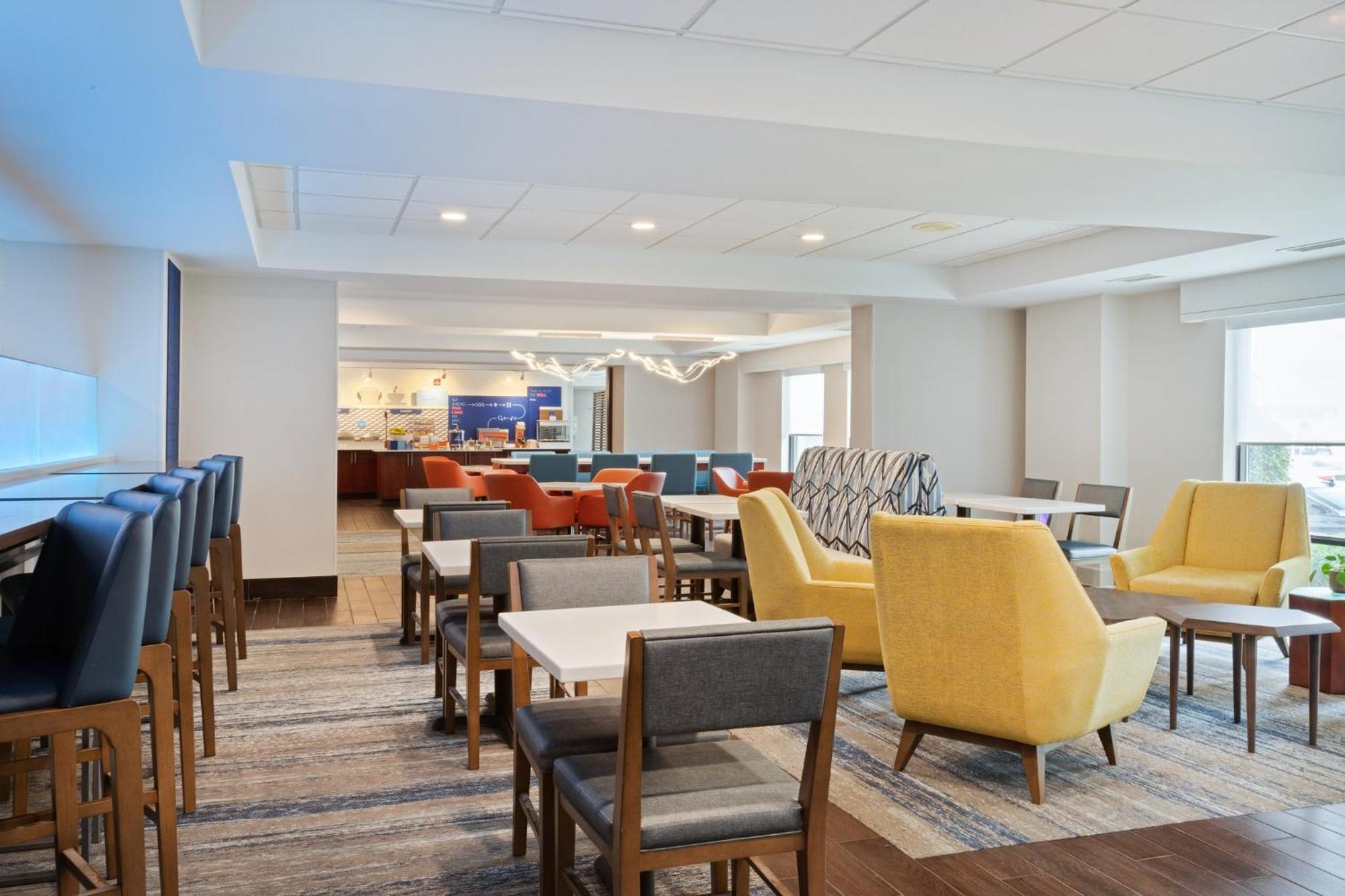Holiday Inn Express & Suites Cincinnati Riverfront By Ihg Covington Buitenkant foto
