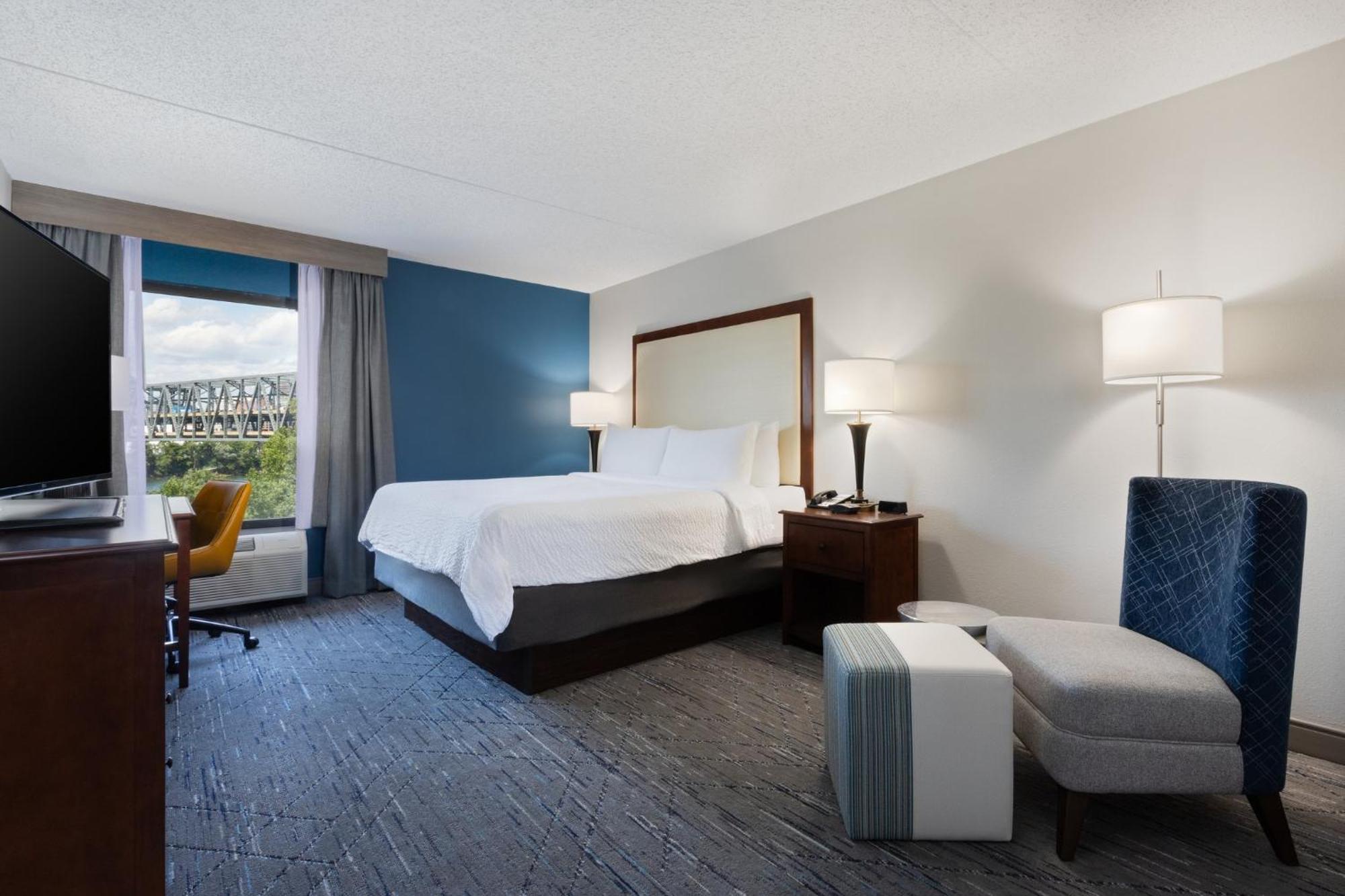 Holiday Inn Express & Suites Cincinnati Riverfront By Ihg Covington Buitenkant foto