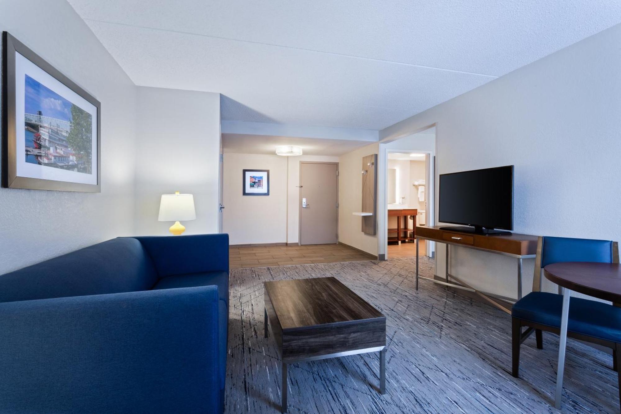 Holiday Inn Express & Suites Cincinnati Riverfront By Ihg Covington Buitenkant foto