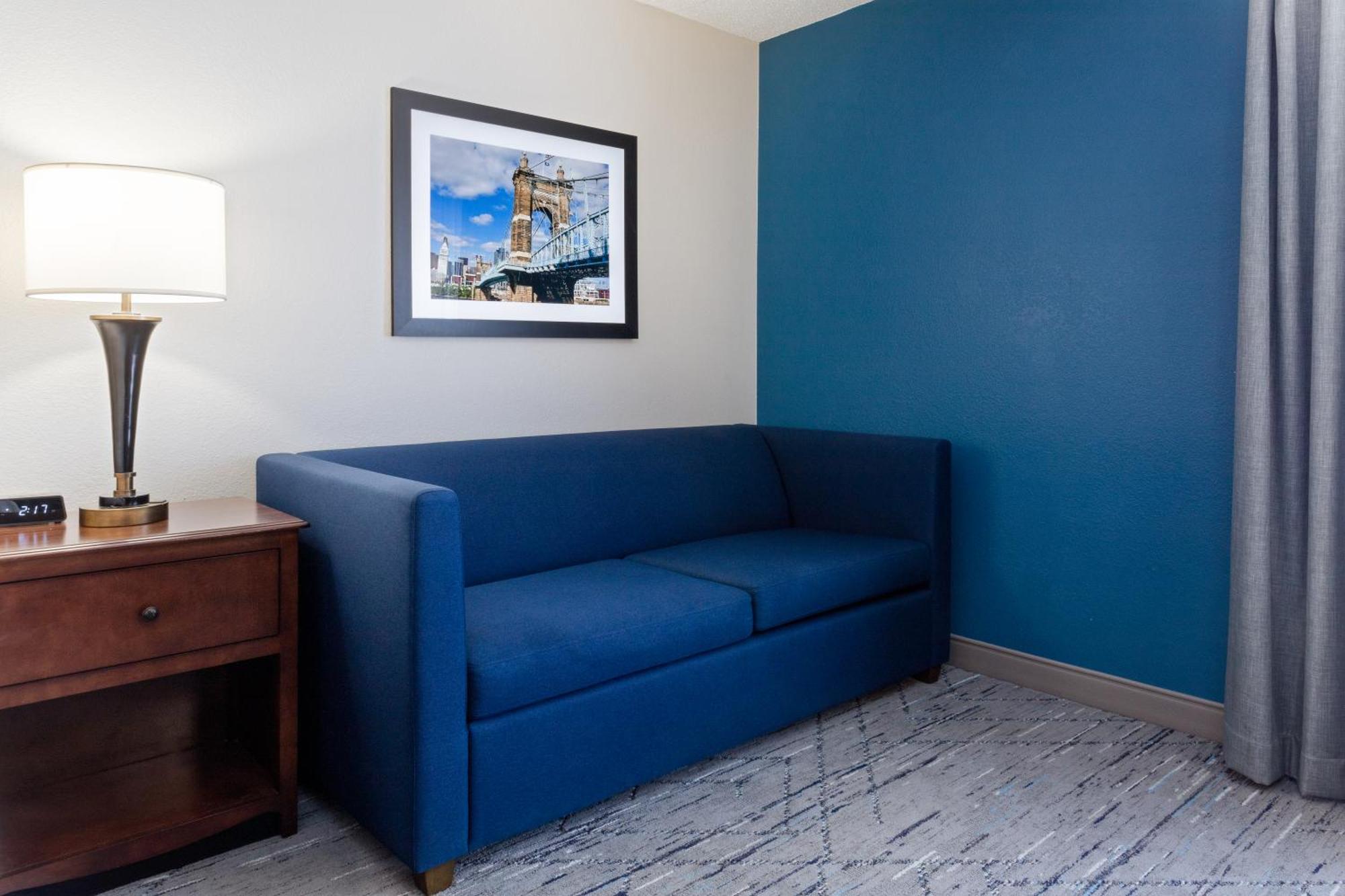 Holiday Inn Express & Suites Cincinnati Riverfront By Ihg Covington Buitenkant foto