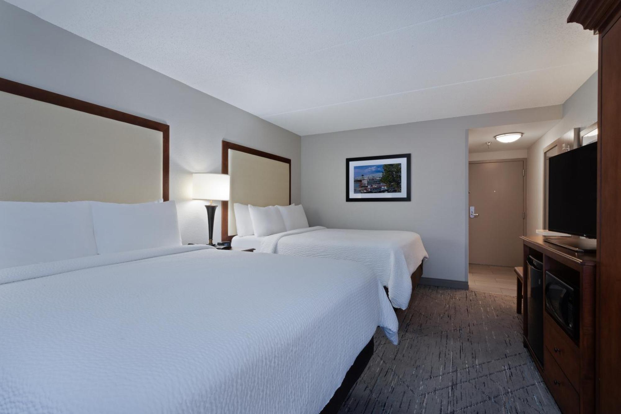 Holiday Inn Express & Suites Cincinnati Riverfront By Ihg Covington Buitenkant foto