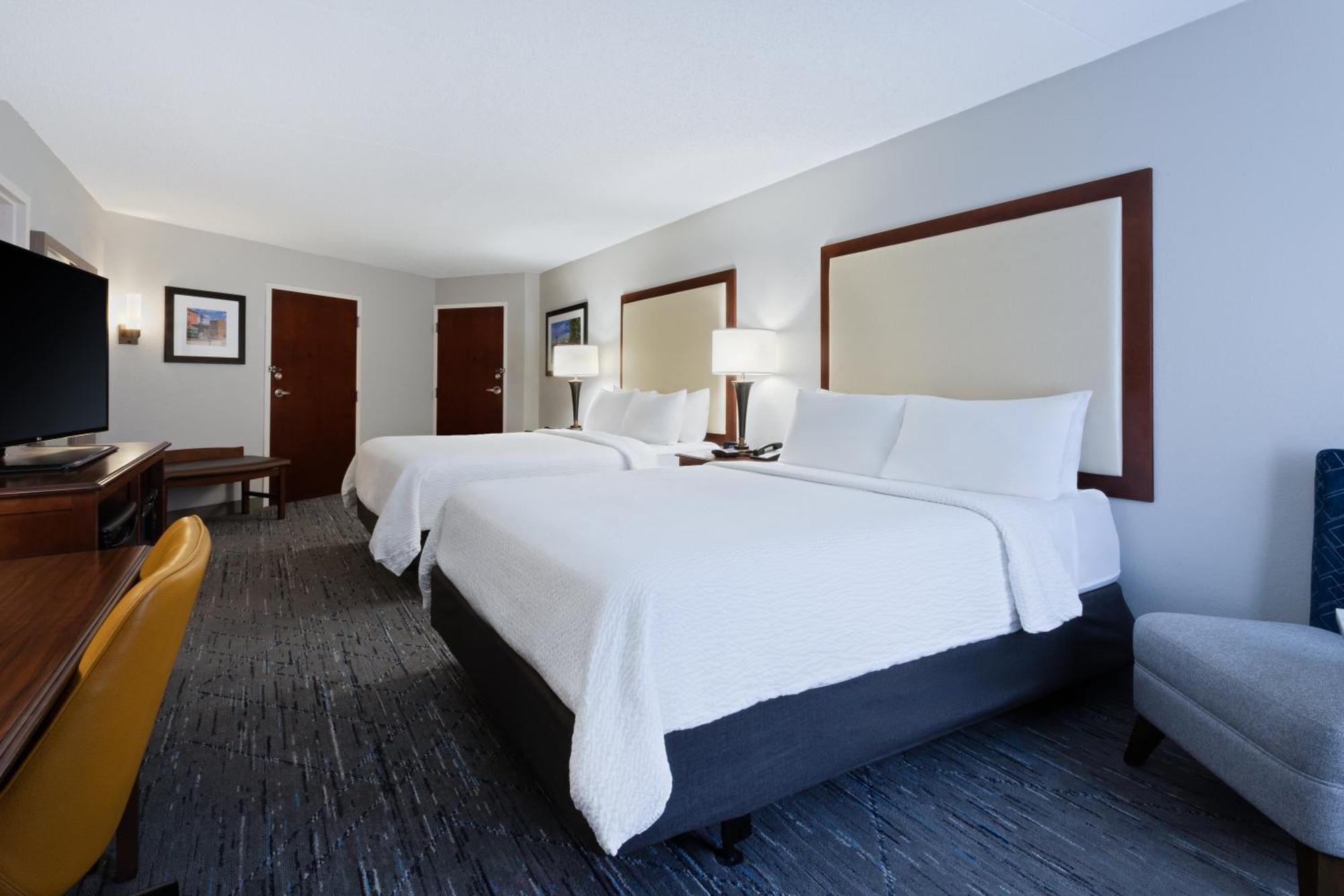 Holiday Inn Express & Suites Cincinnati Riverfront By Ihg Covington Buitenkant foto